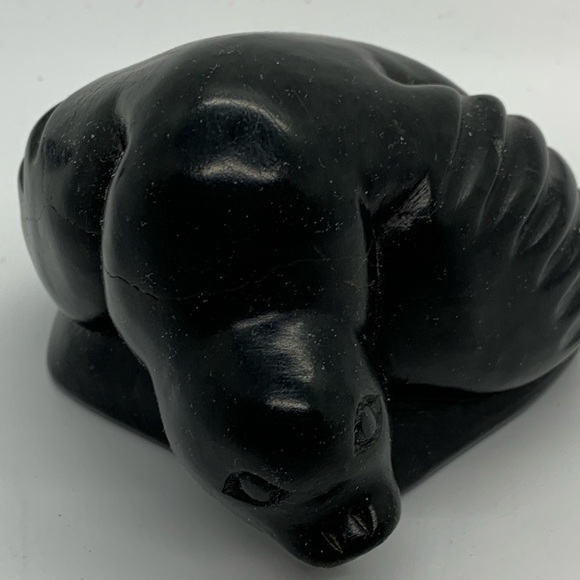 unbranded Other - Vintage Figurative Canadian Eskimo Art Inuit Canada Soapstone Carving of Seal 